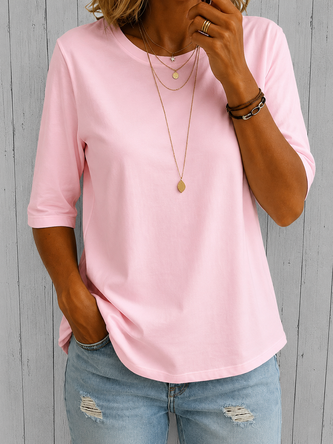 Livia | Relaxed Half-Sleeve Tee