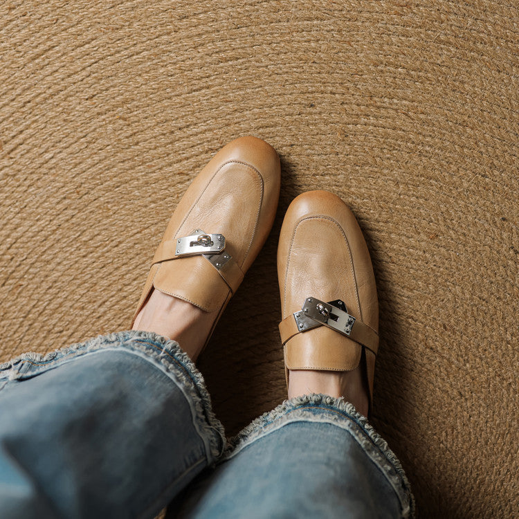 Ezra | Classic Lock Accent Mule Loafers
