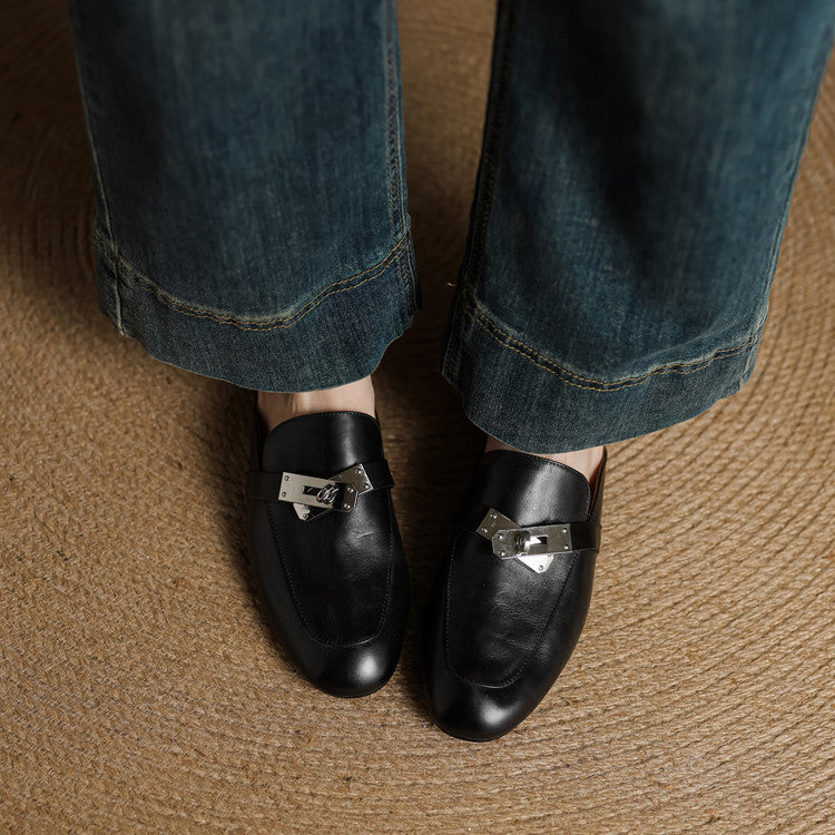 Ezra | Classic Lock Accent Mule Loafers