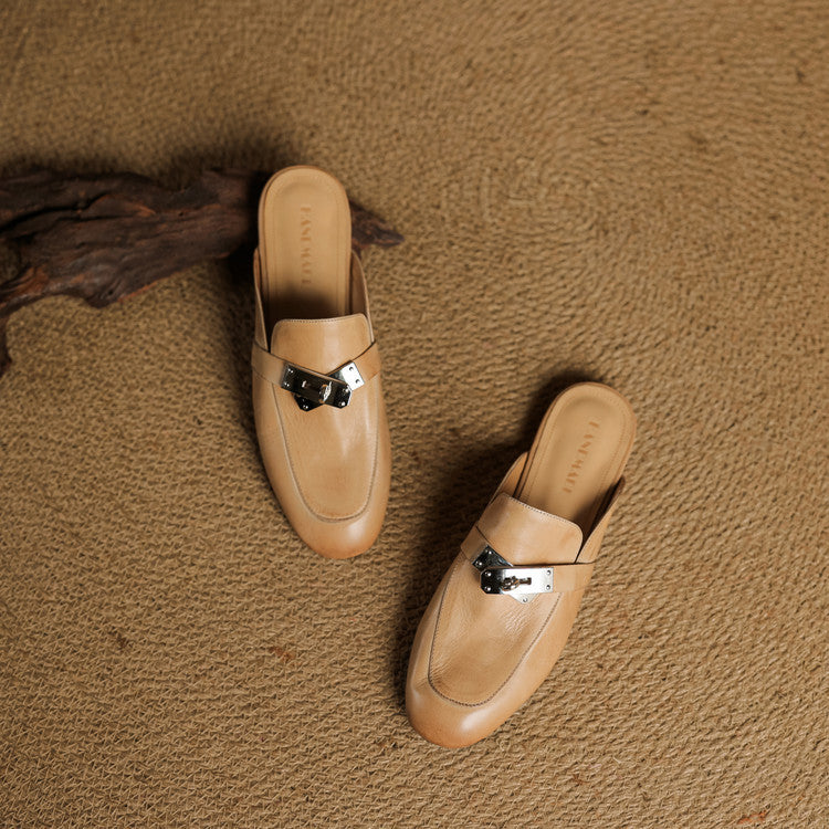 Ezra | Classic Lock Accent Mule Loafers