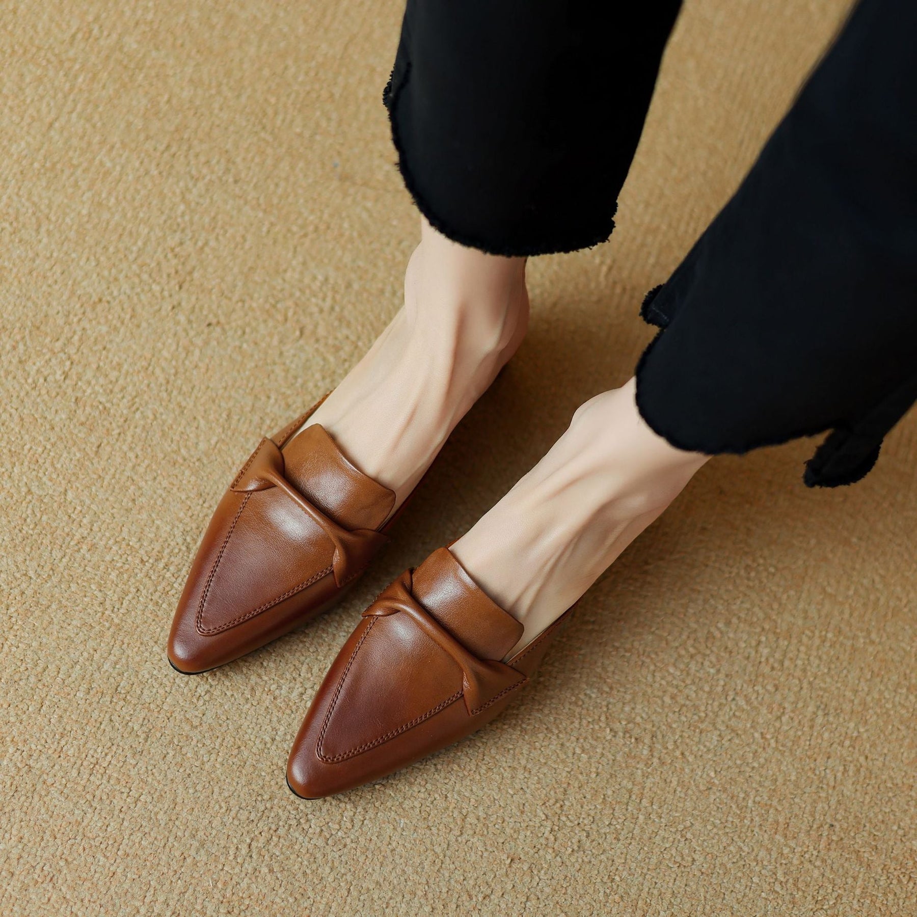 Mei | Elegant Pointed-Toe Mule Heels