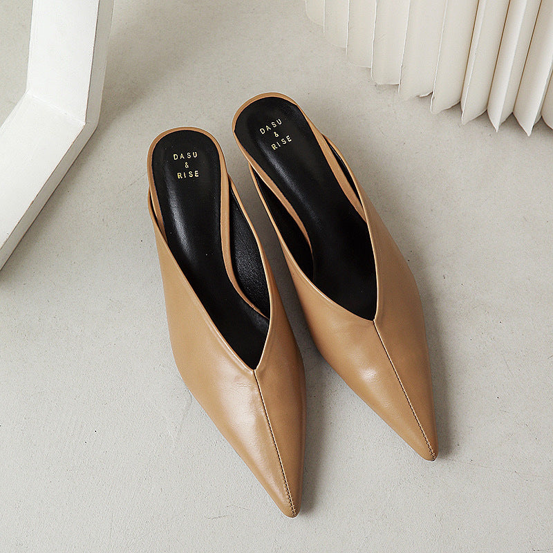 Peya | Pointed-Toe Kitten Heel Mules