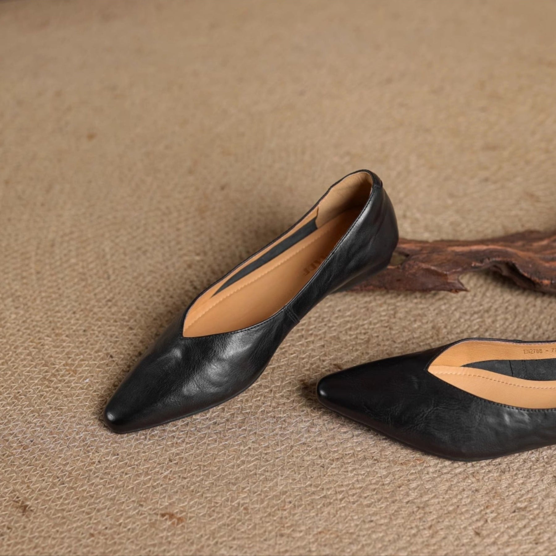 Rachel | Pointed-Toe Everyday Flats