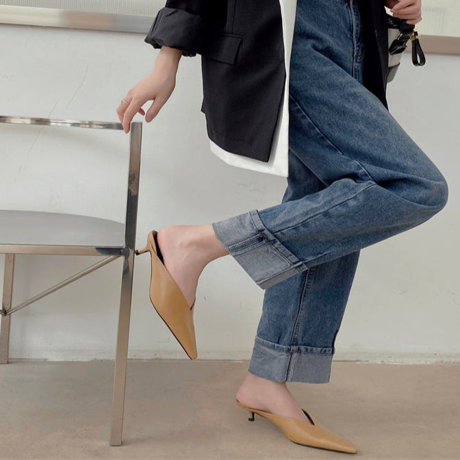 Peya | Pointed-Toe Kitten Heel Mules