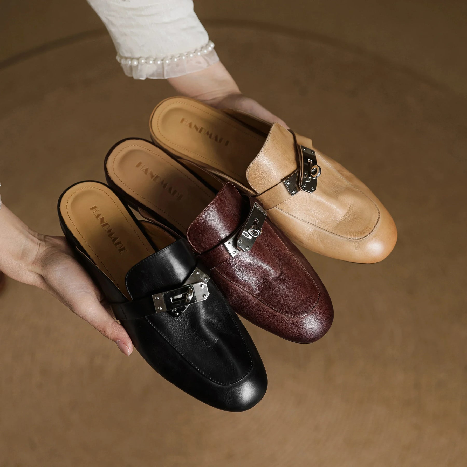Ezra | Classic Lock Accent Mule Loafers