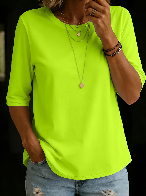 Livia | Relaxed Half-Sleeve Tee