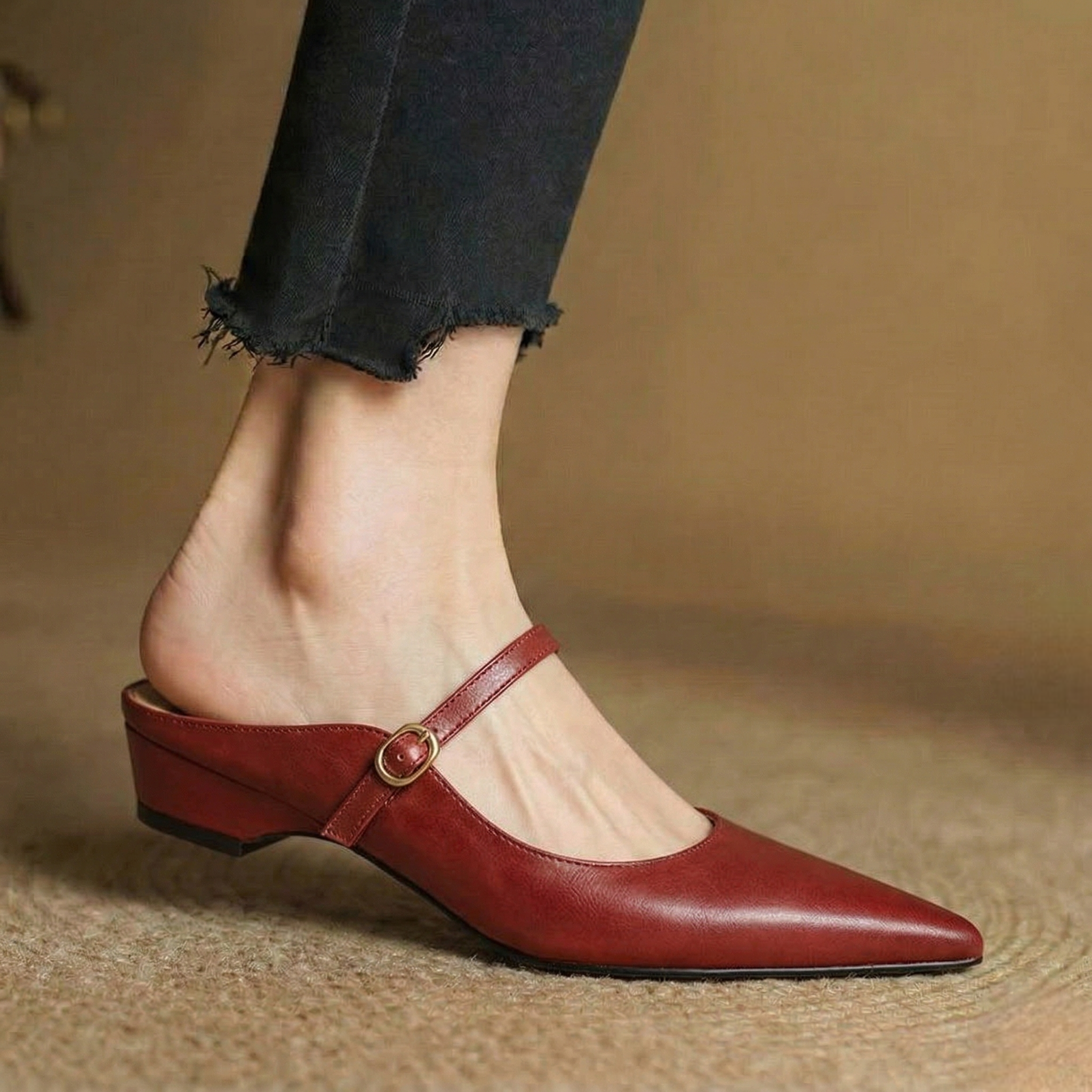 Sienna | Elegant Pointed-Toe Mule Heels